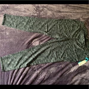 Women’s active wear pants